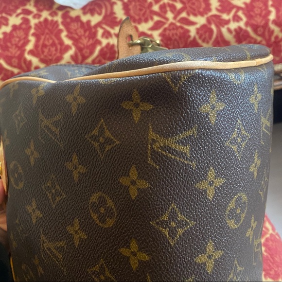 Louis Vuitton Monogram Montorgueil PM - Picture 15 of 16